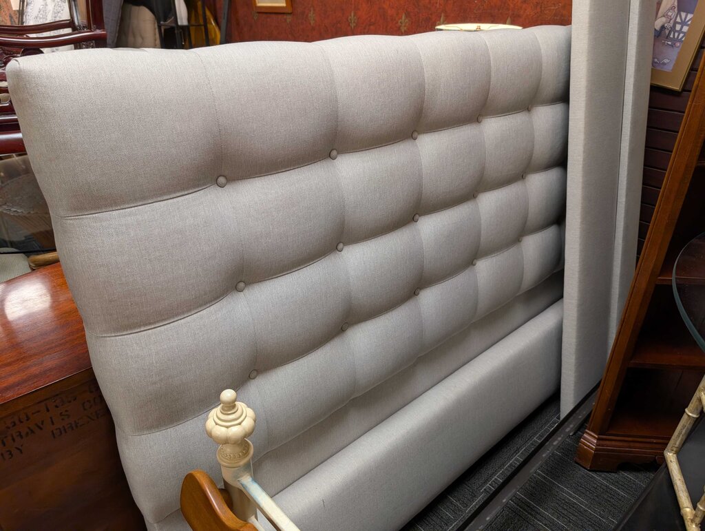 King Size Tufted Bed (no bed slats)