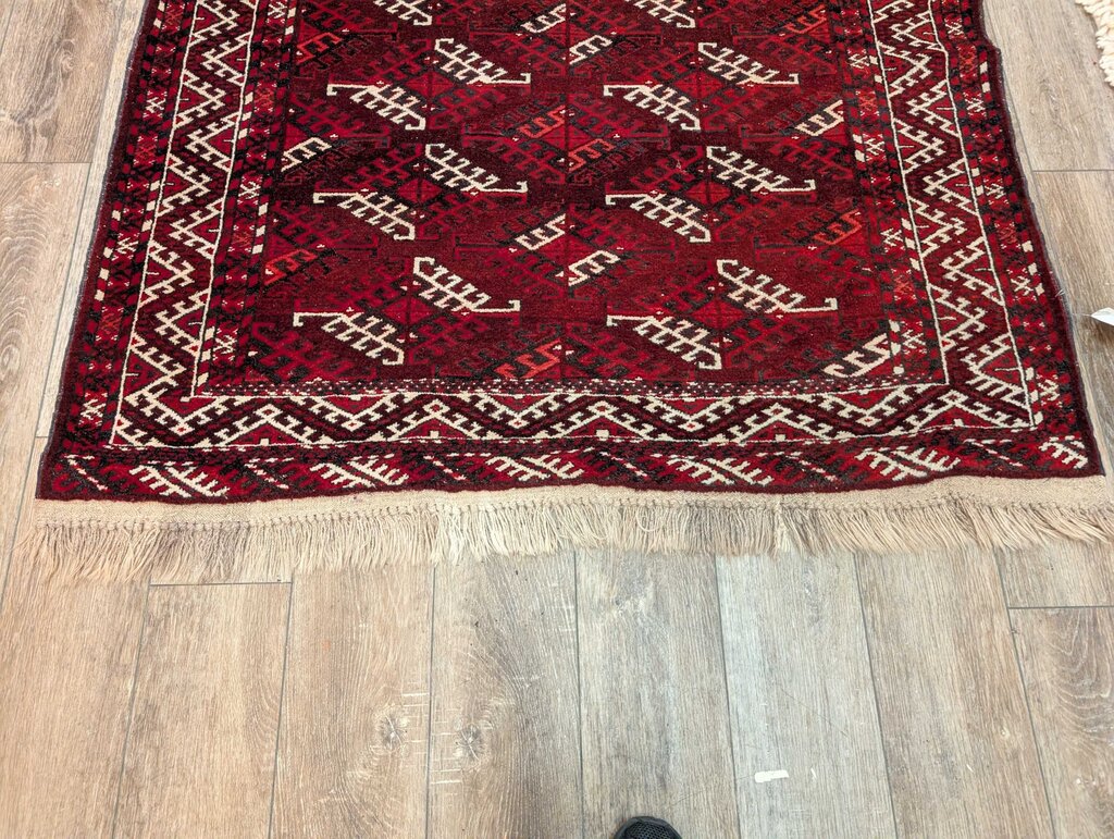 Hand Woven Wool Carpet 87" x 56"