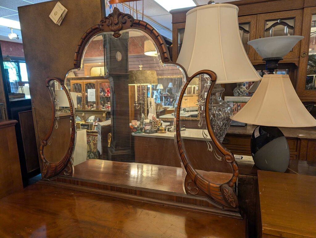 Art Deco Dresser With Mirror