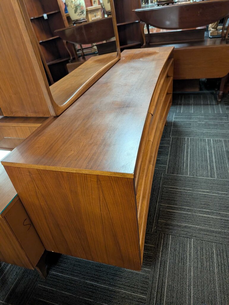 Five Piece Mid Century Modern Bedroom Set
