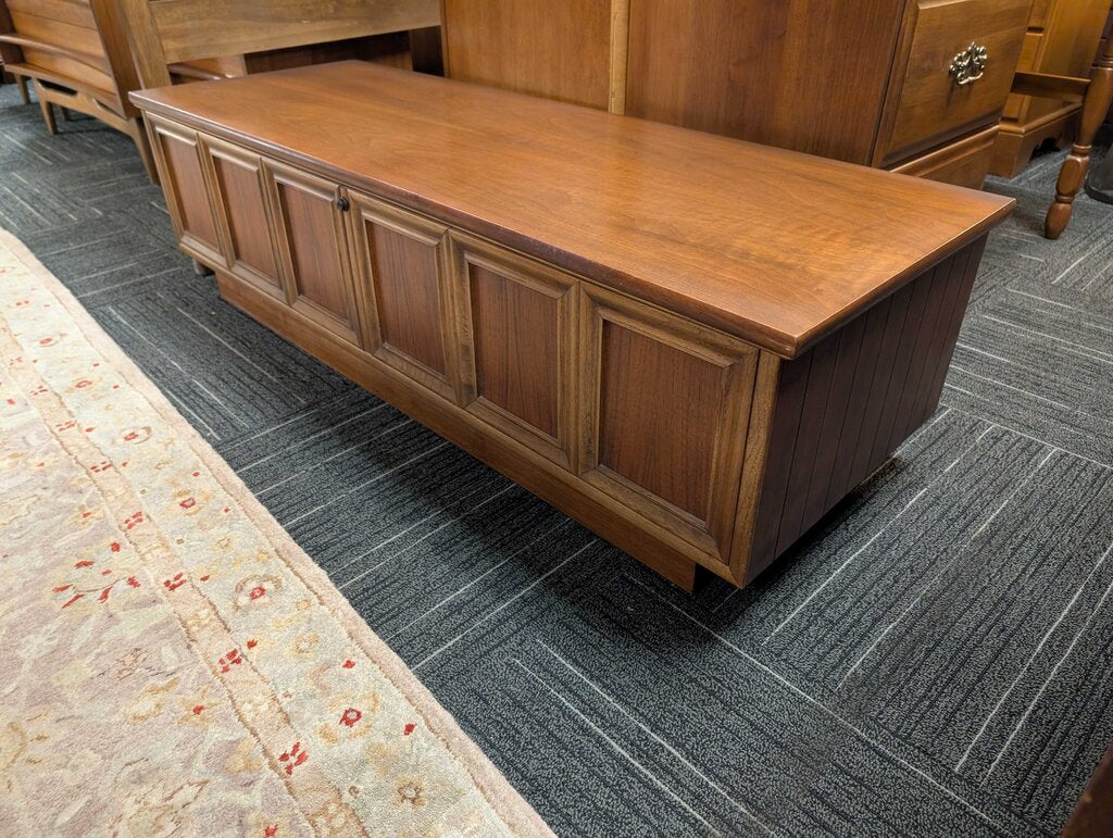 Vintage Mid Century Modern Lane Blanket Chest