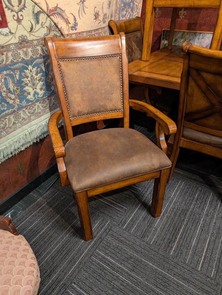 Modern Table With Eight Chairs