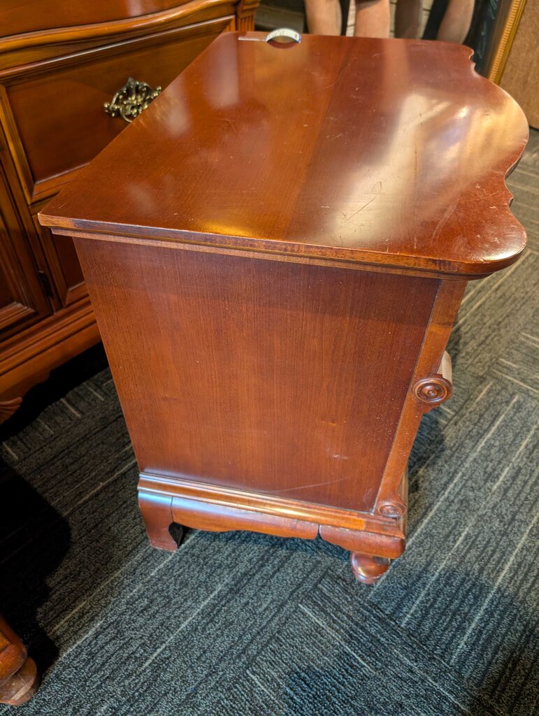 Lexington Nightstand