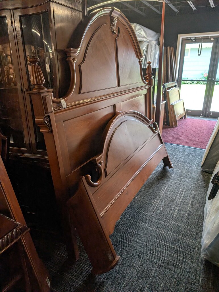 Lexington King Size Bed