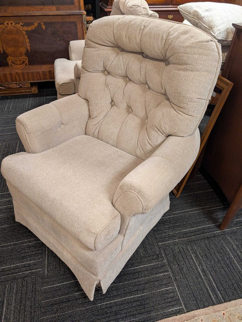 Tufted Lounge Chair