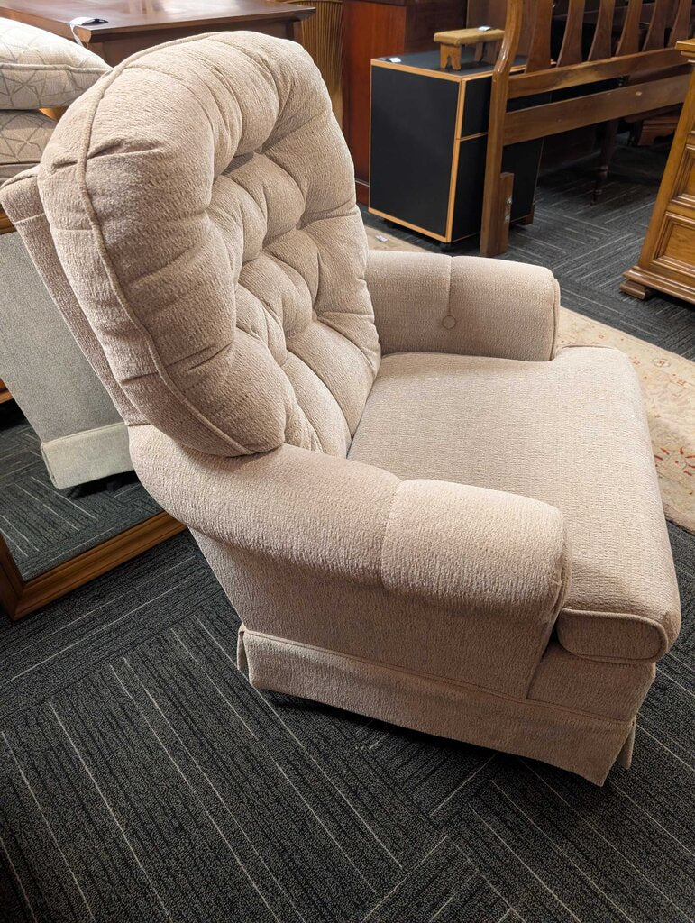 Tufted Lounge Chair