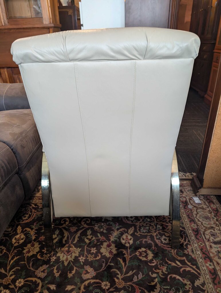 Vintage Bradington Young Leather Recliner