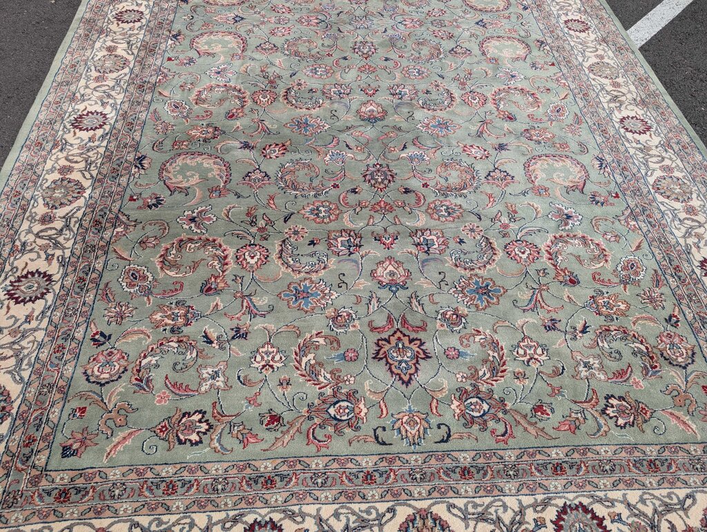 Hand Woven Wool Area Rug 9' x 17' 6''