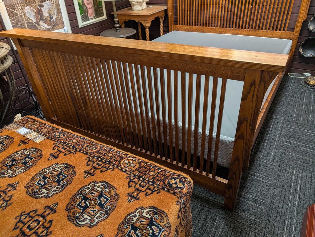 Solid Oak Quality Queen Size Mission Oak Bed