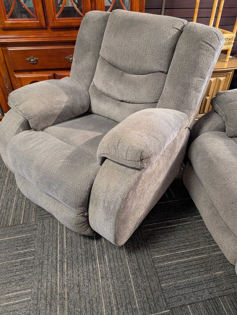Grey Recliner (arms need some cleaning)