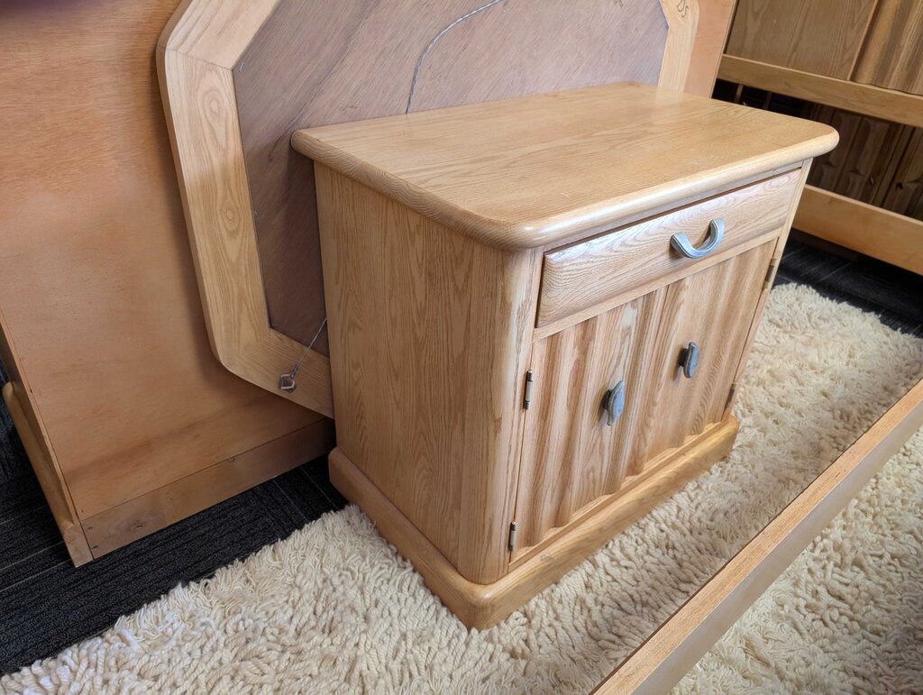 Pennsylvania House Oak Nightstand