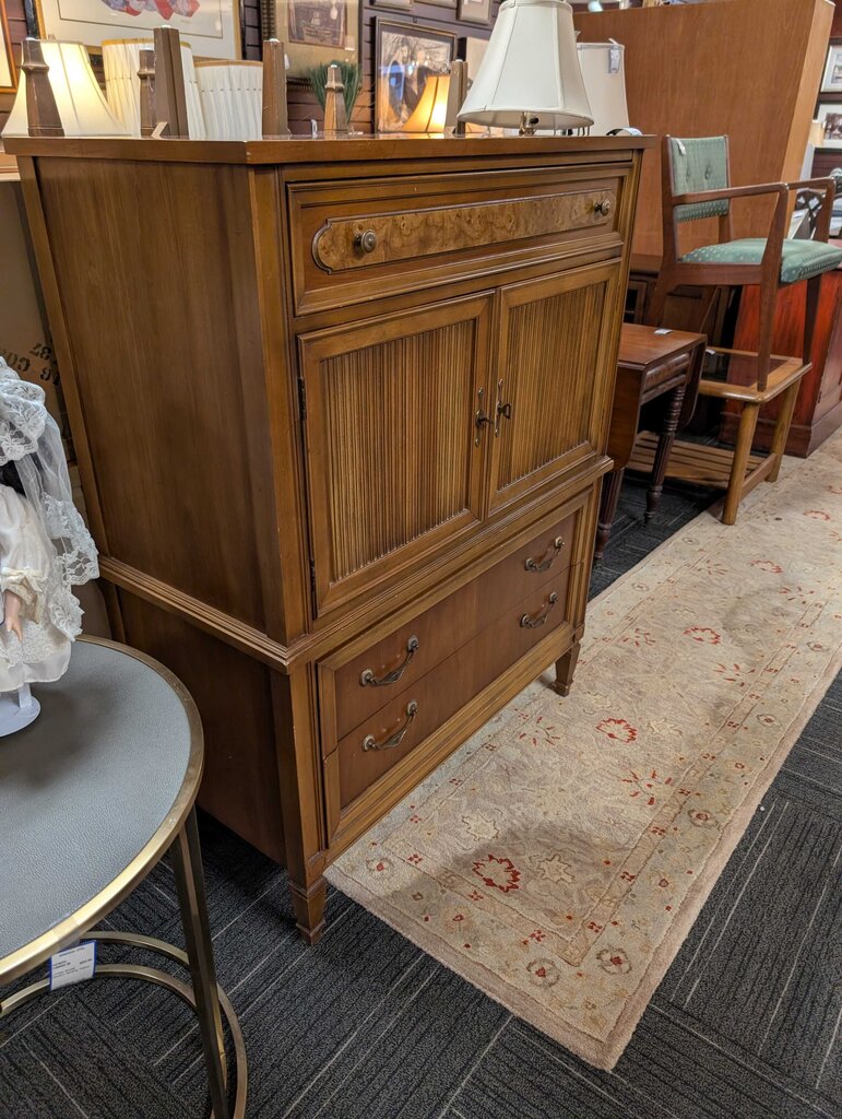 Vintage Chest Of Drawers