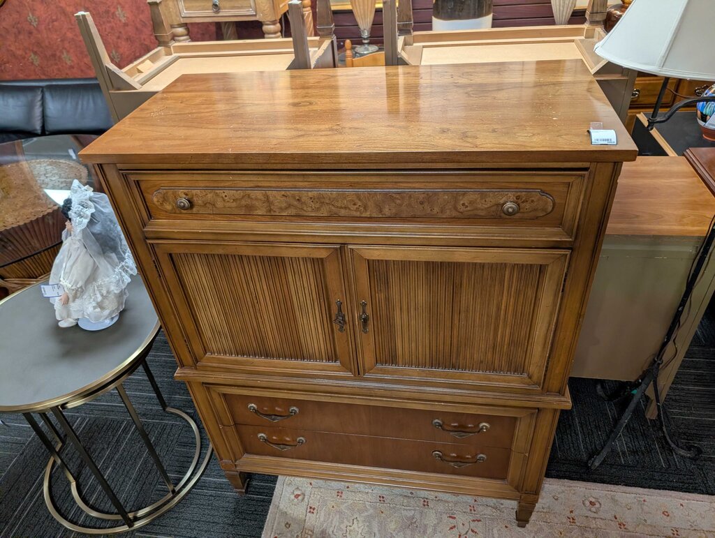 Vintage Chest Of Drawers