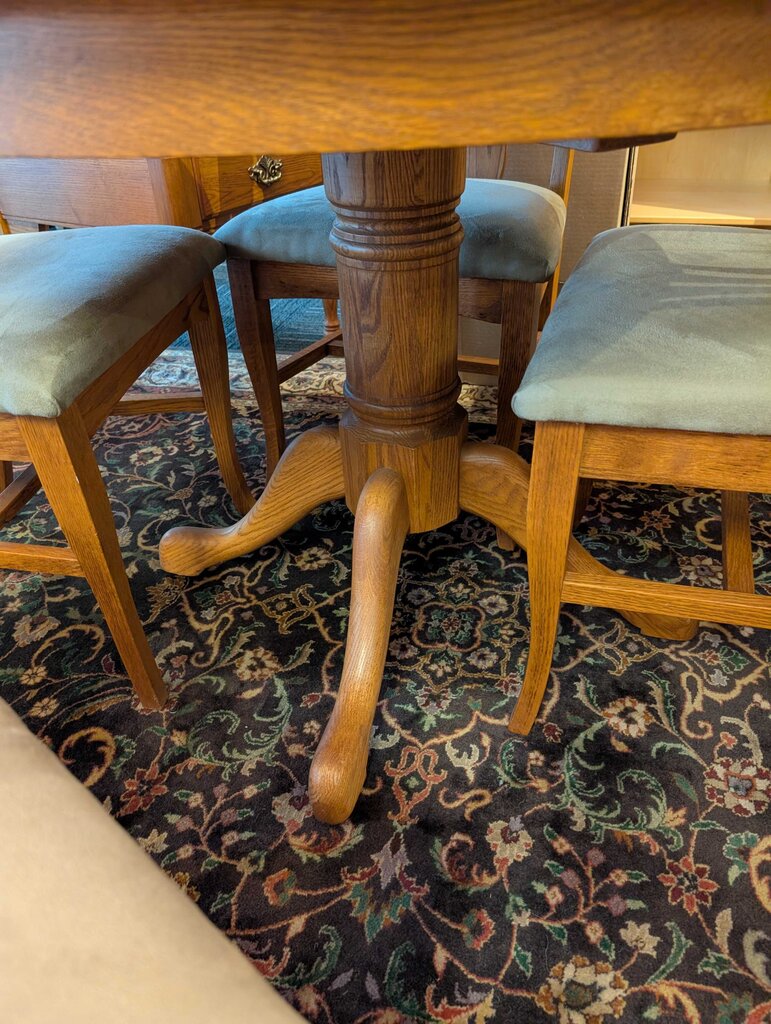 Oak Table With Four Chairs