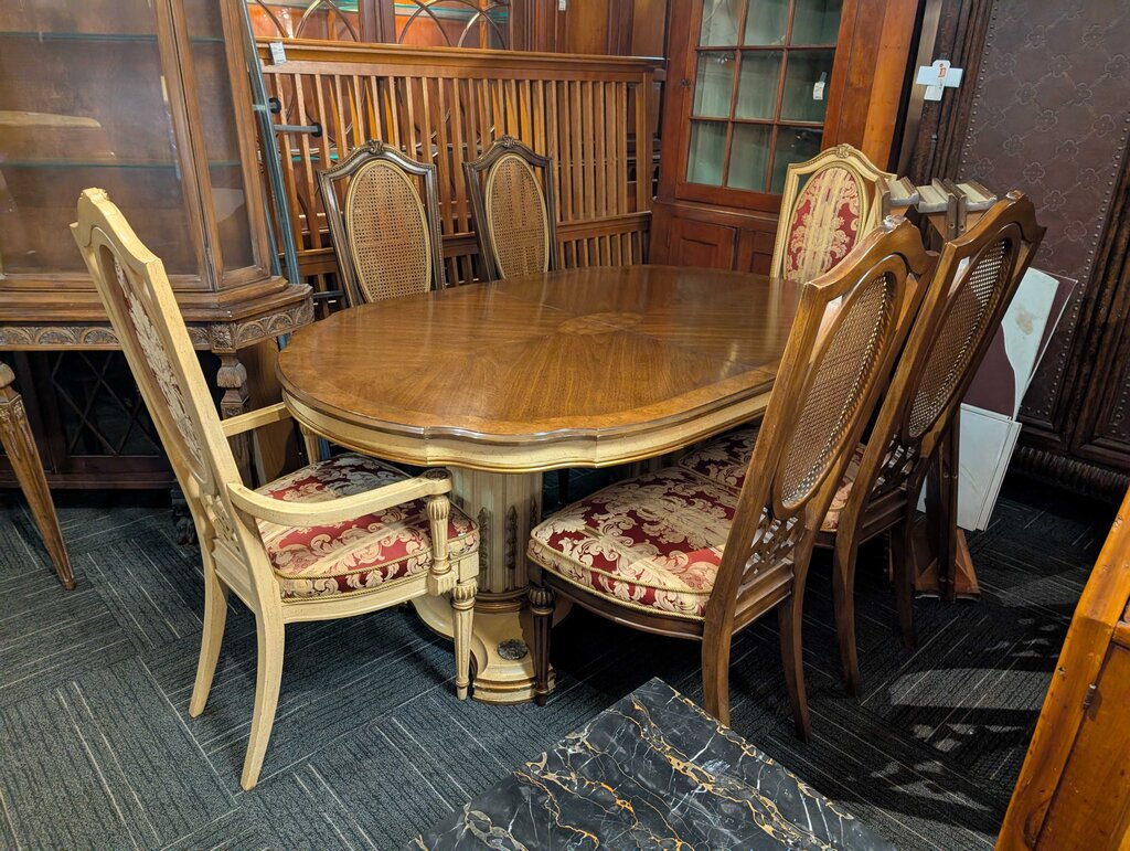 Vintage Table With Six Chairs