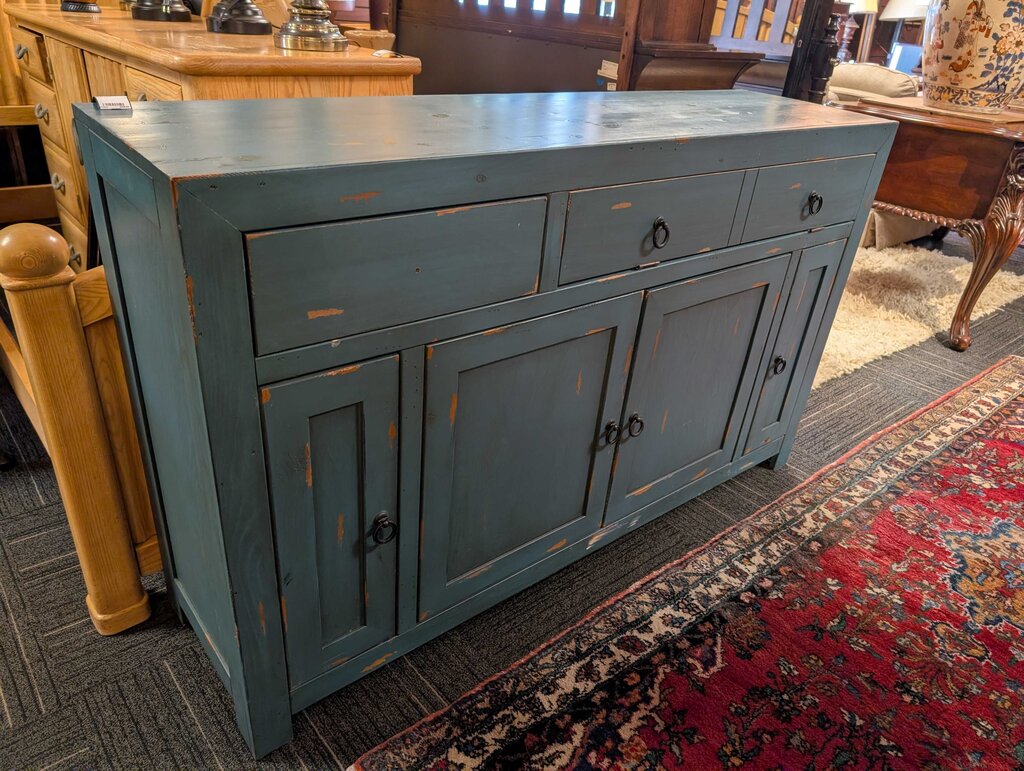 Country Distressed Media Stand