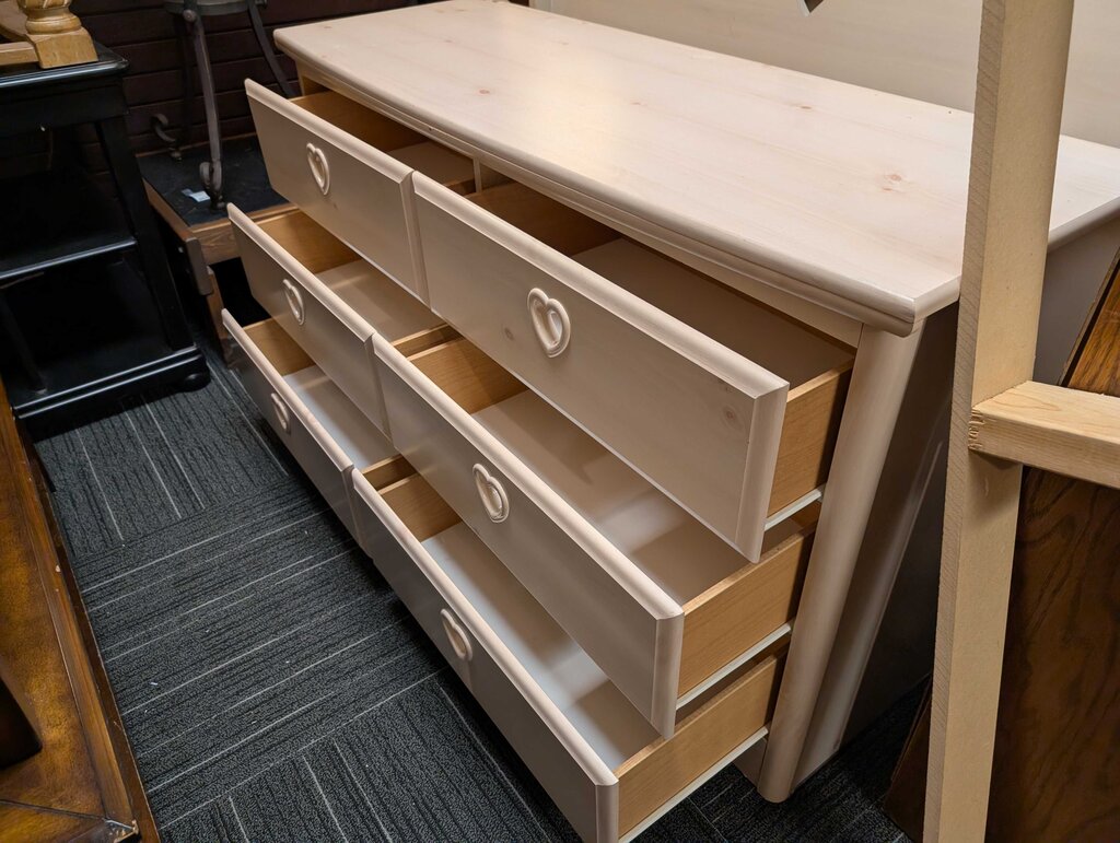Knotty Pine Finish Dresser