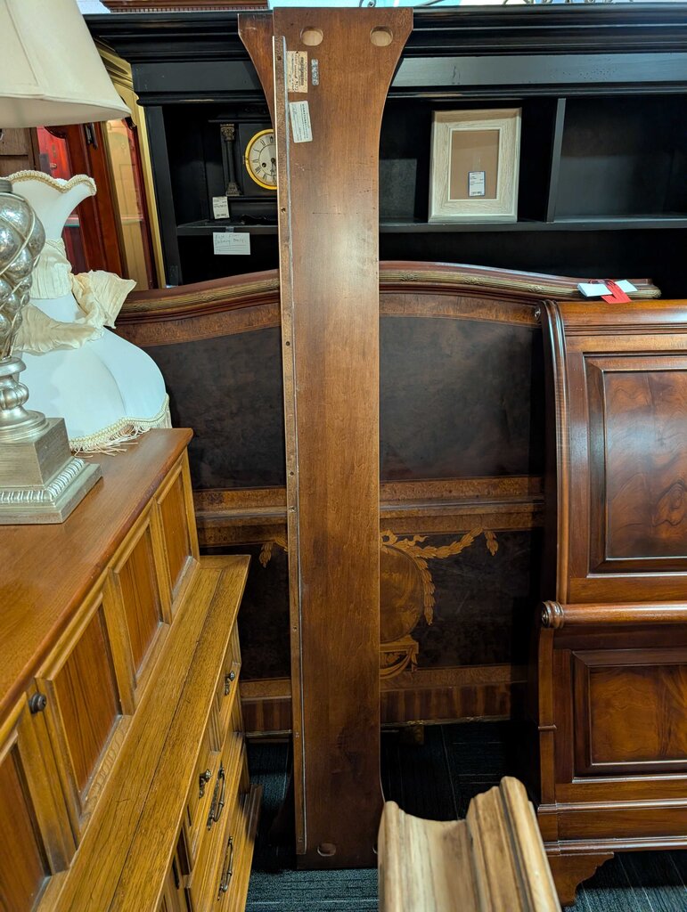 Ethan Allen King Size Sleigh Bed
