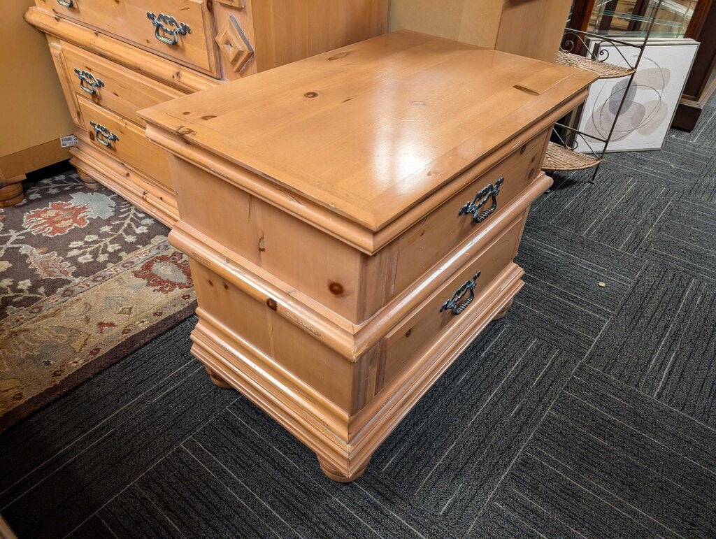 Knotty Pine Finish Nightstand