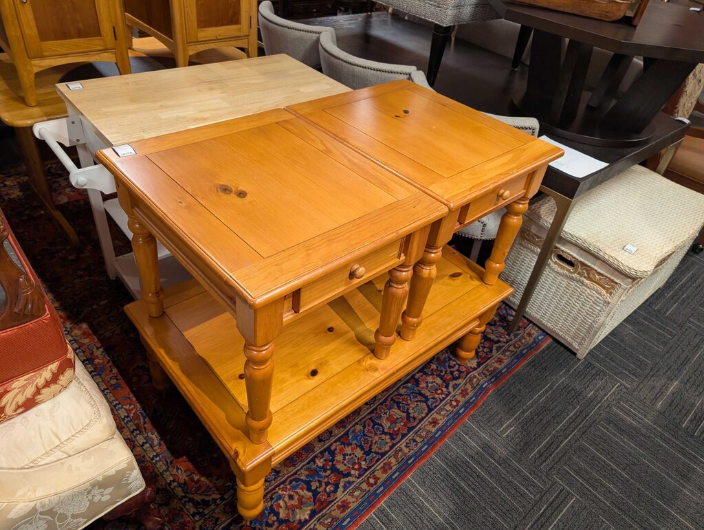 Country Knotty Pine Three Piece End Table & Coffee Table Set