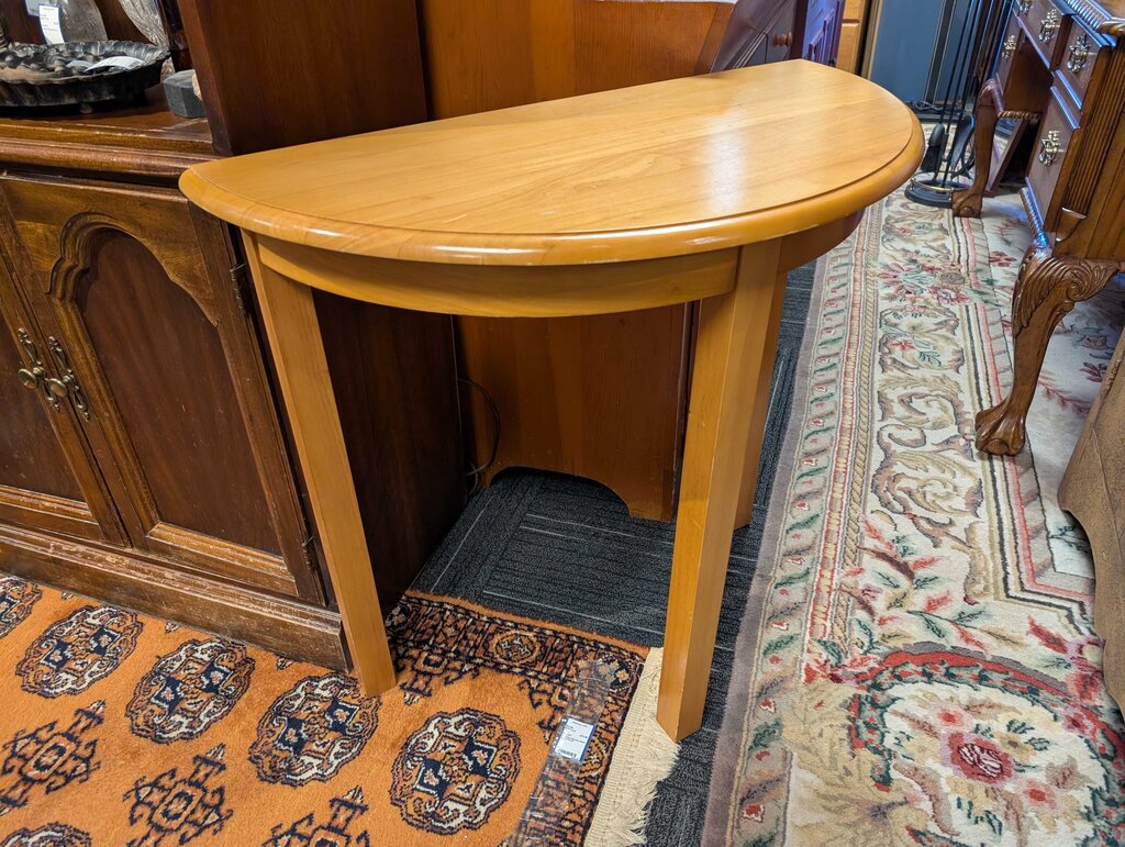 Demilune Entry Table