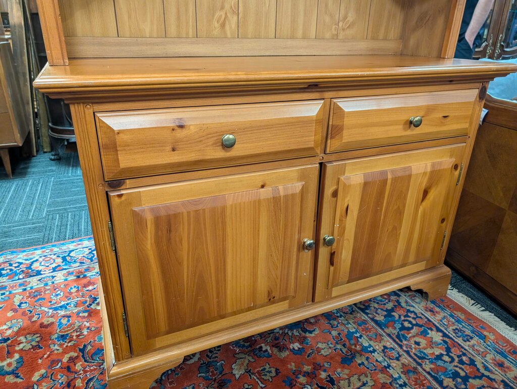 Pine Hutch