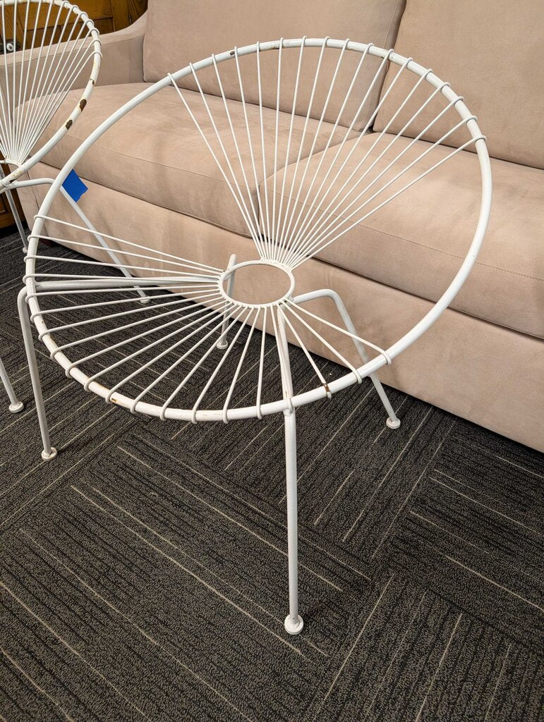Mid Century Wrought Iron White Acapulco Lounge Chair
