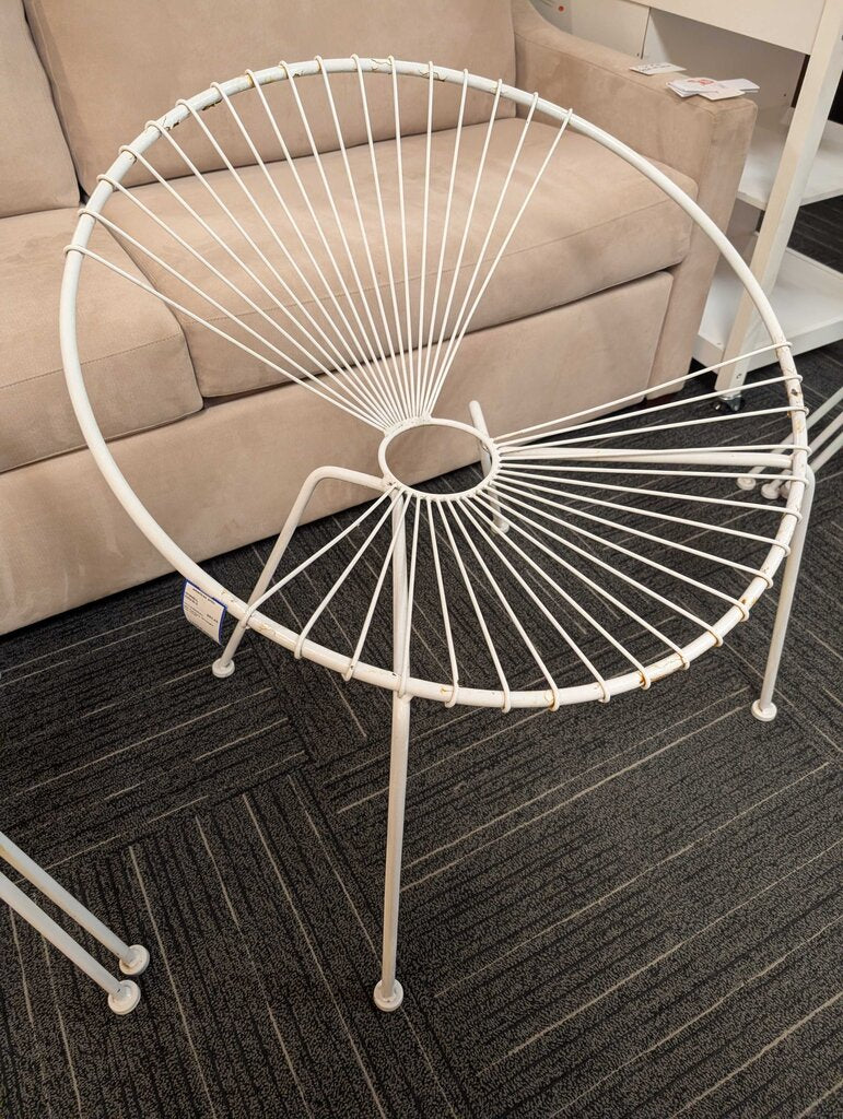 Mid Century Wrought Iron White Acapulco Lounge Chair