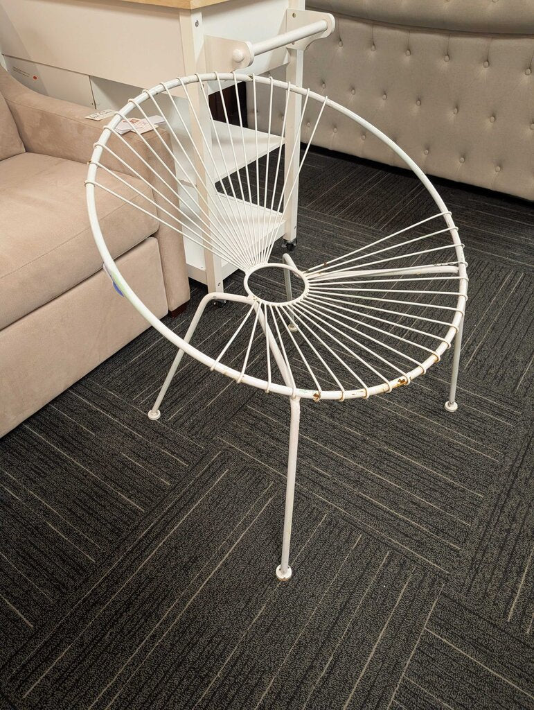 Mid Century Wrought Iron White Acapulco Lounge Chair