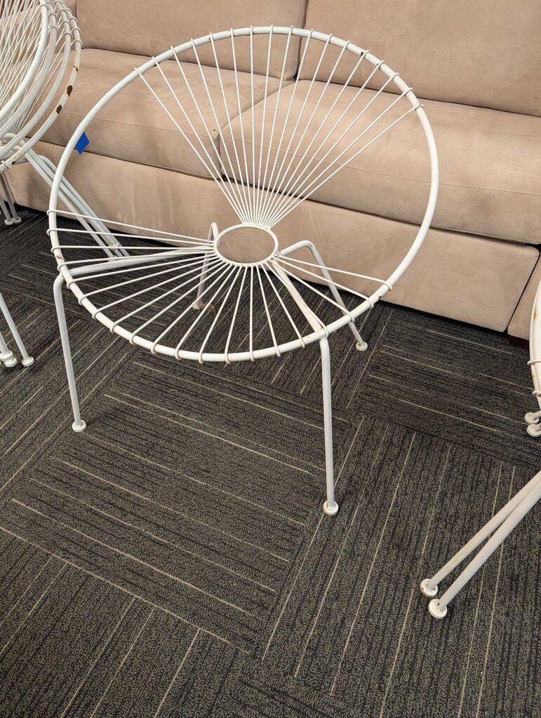 Mid Century Wrought Iron White Acapulco Lounge Chair
