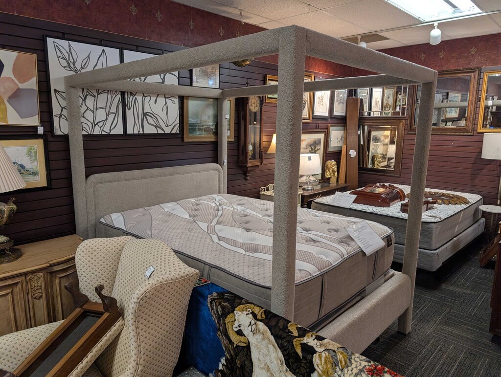 Contemporary Queen Size Bed