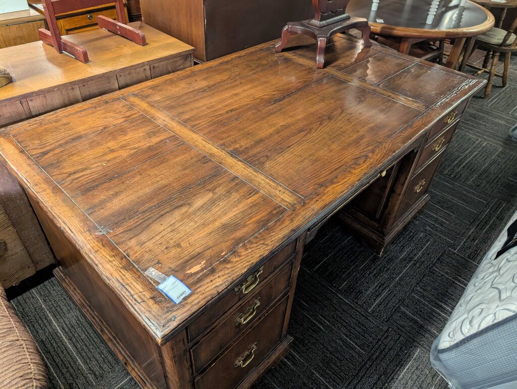 Large Executive Desk