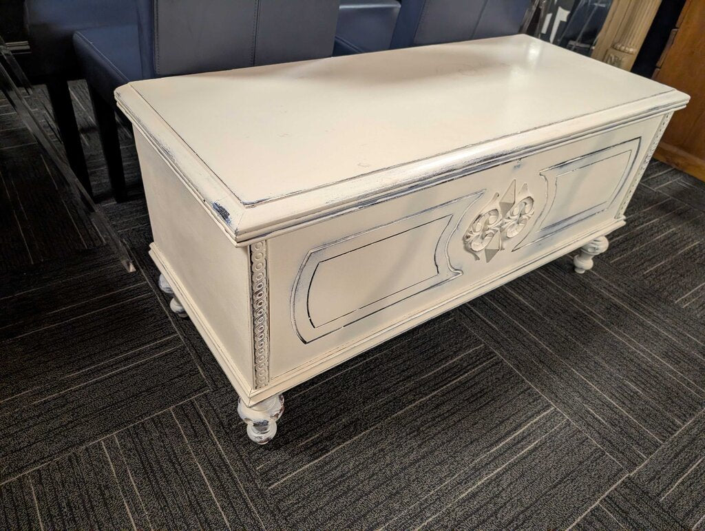 Distressed Cedar Blanket Chest