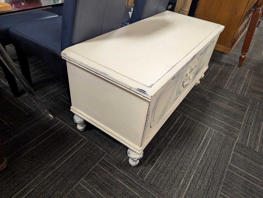 Distressed Cedar Blanket Chest