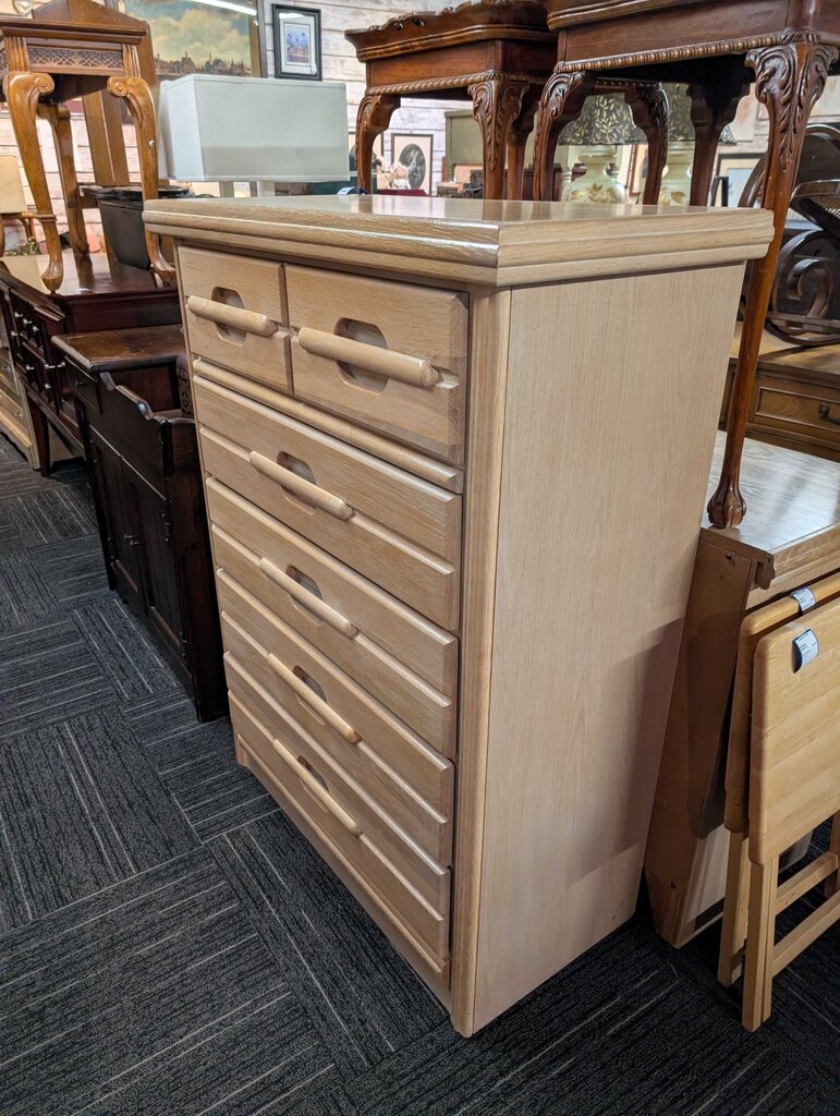 Vintage Chest Of Drawers