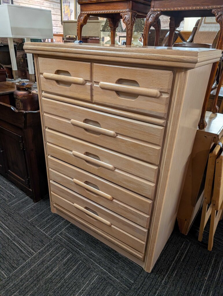 Vintage Chest Of Drawers