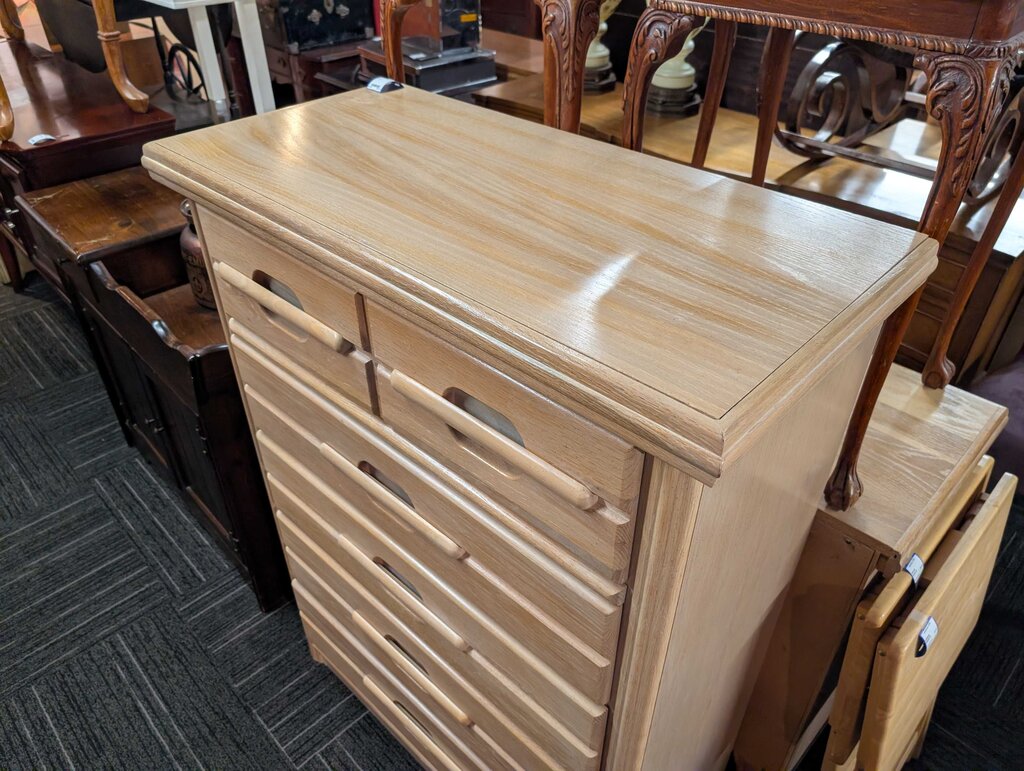 Vintage Chest Of Drawers