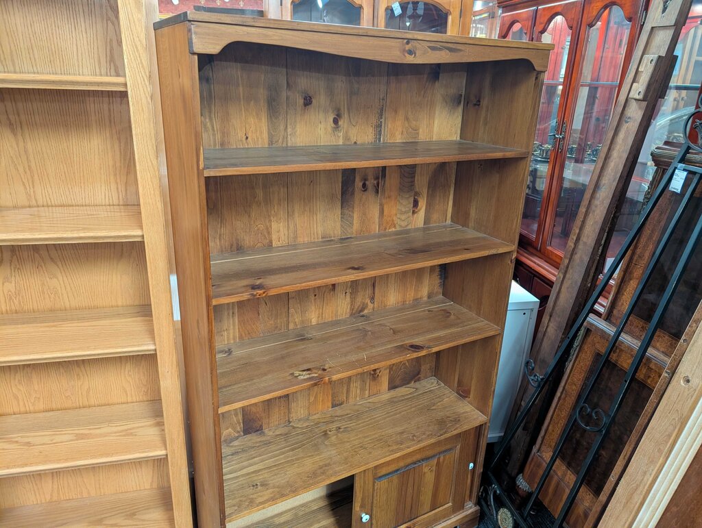 Pine Bookshelf