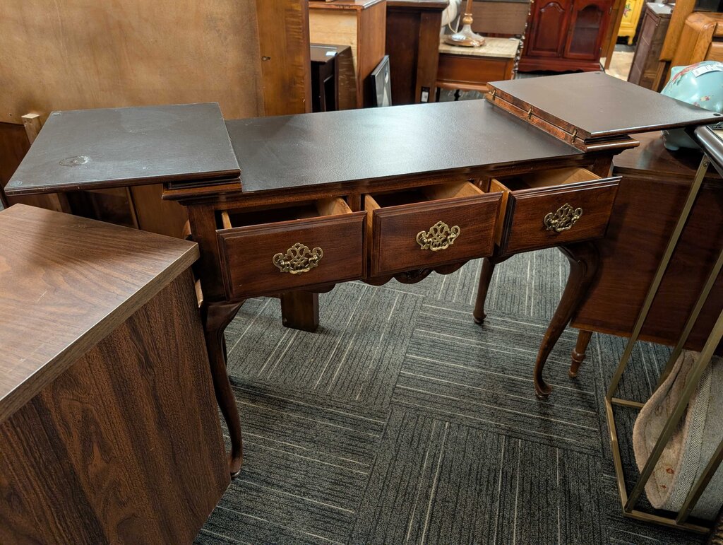 Queen Anne Server
