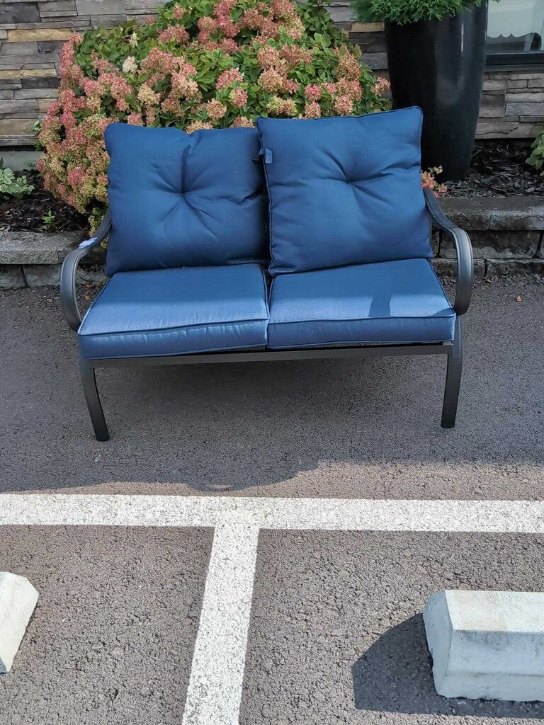 Patio Settee