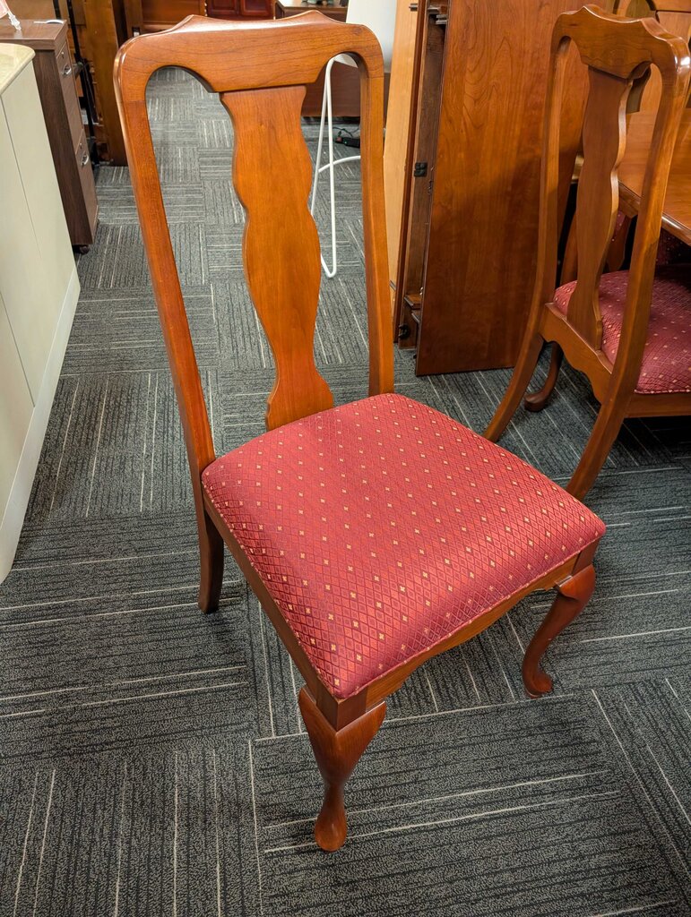 Solid Cherry Harden Table With Eight Chairs