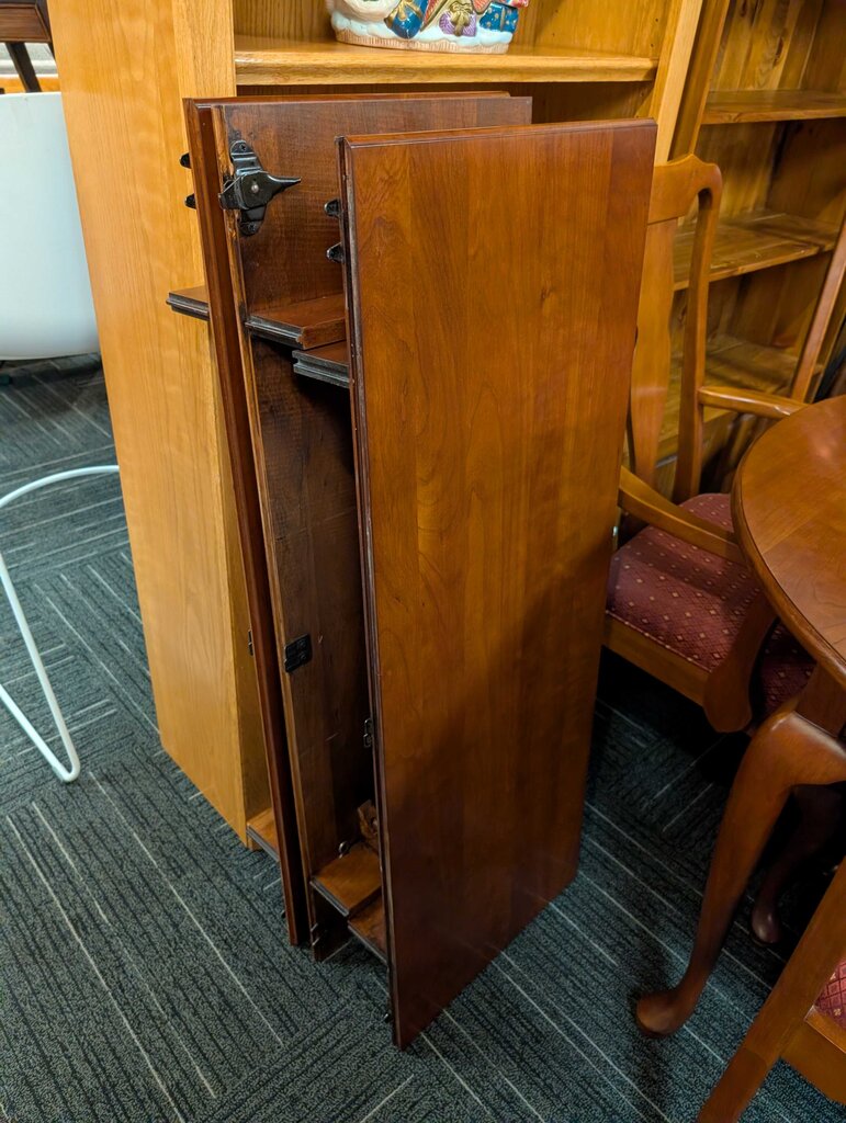 Solid Cherry Harden Table With Eight Chairs