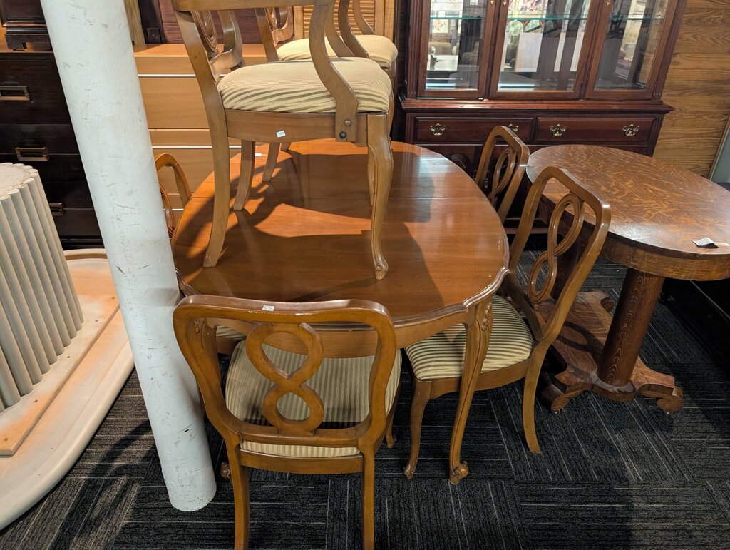 French Table With Six Chairs