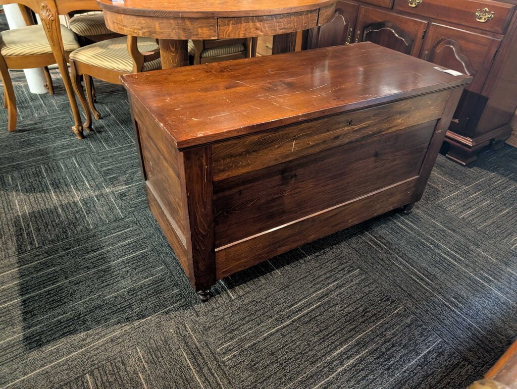 Vintage Blanket Chest/Trunk
