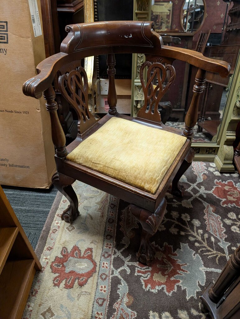 Antique Chippendale Corner Chair