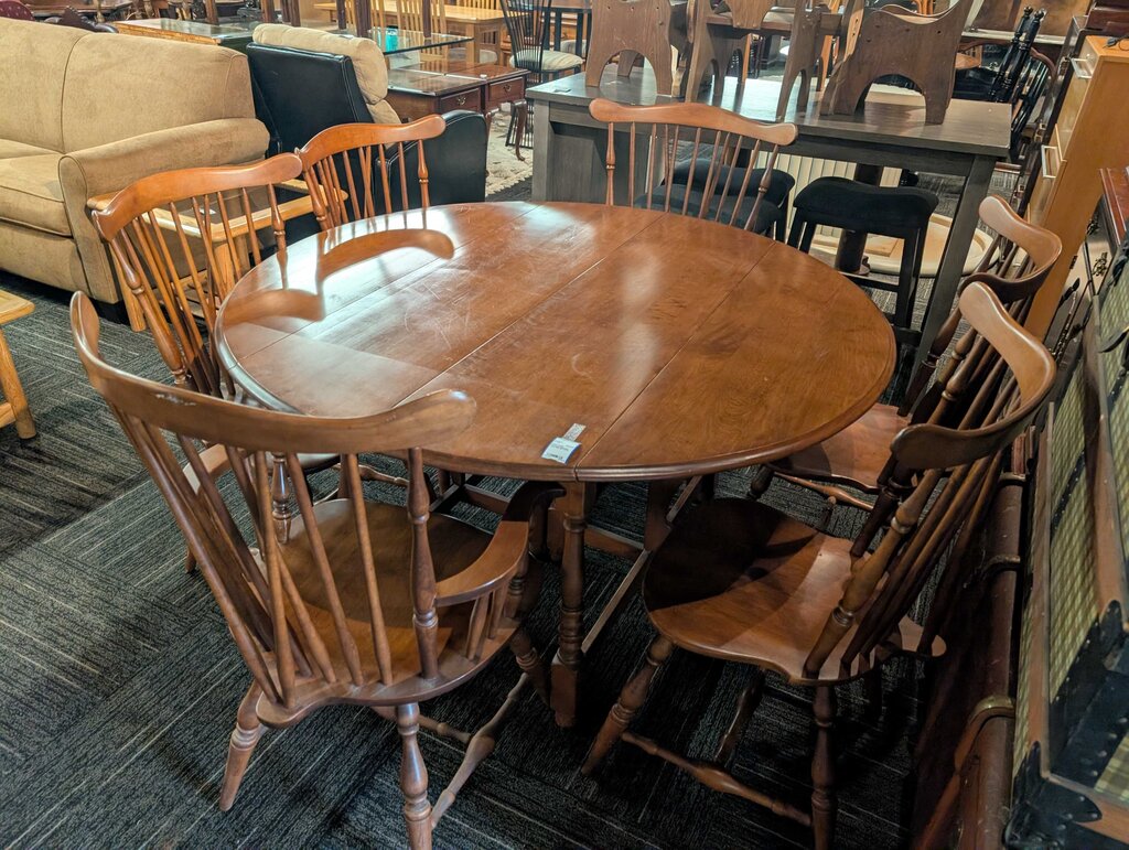 Heywood Wakefield Table With Six Chairs