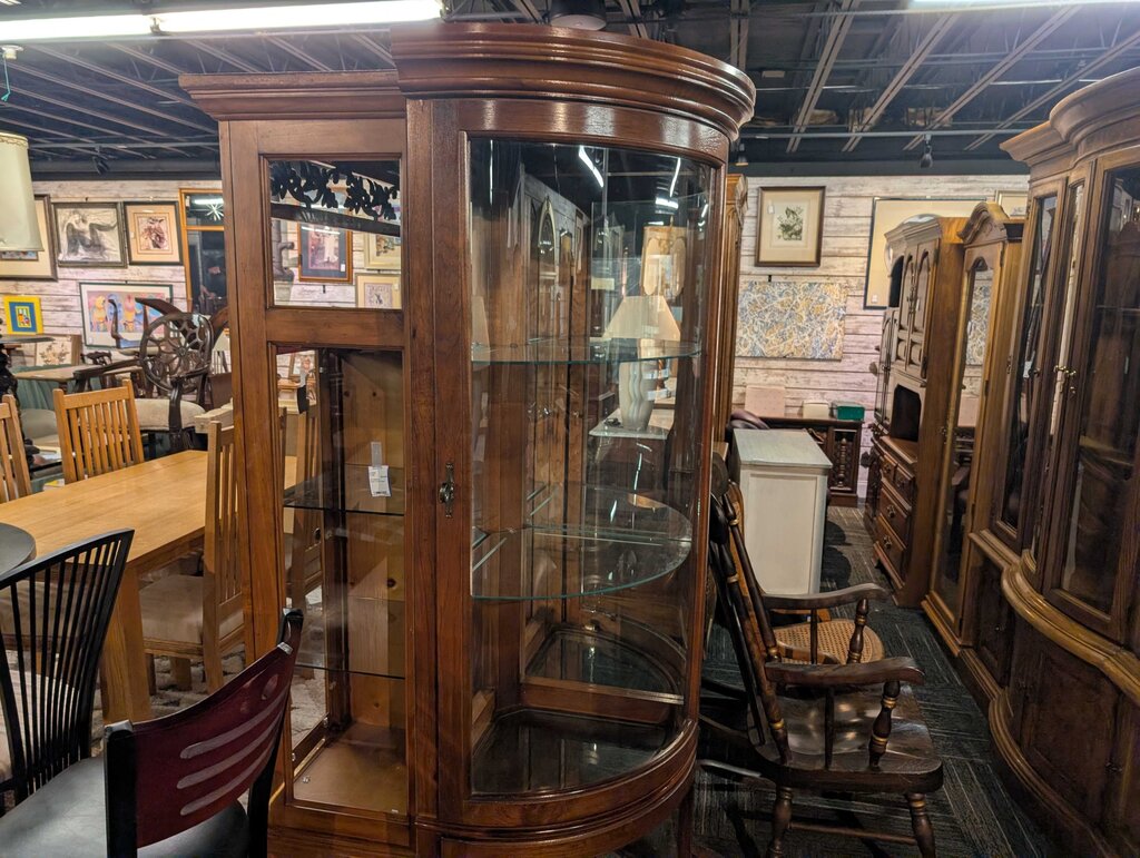 Pulaski Corner Curio