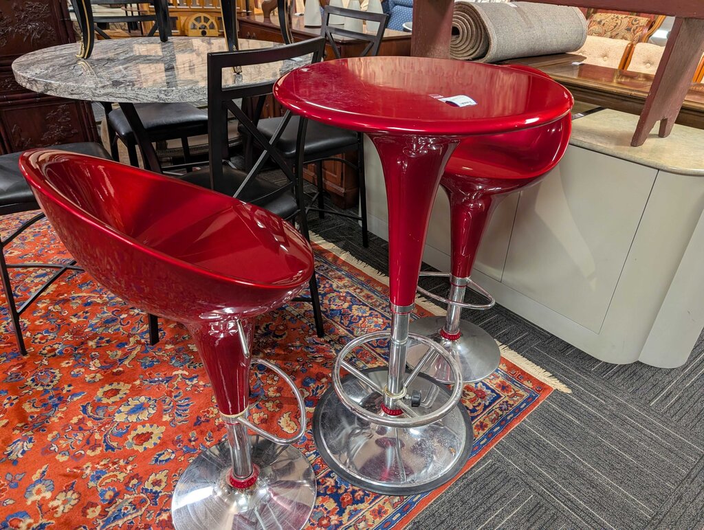 Modern Pub Table With Stools