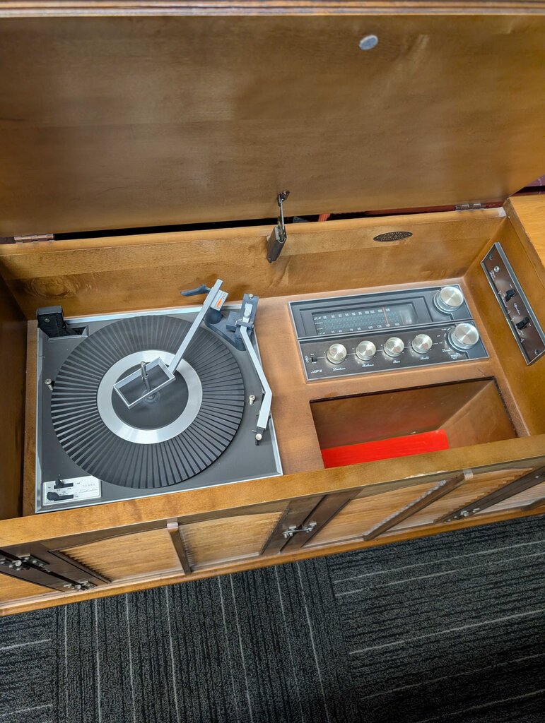 Vintage Console Stereo