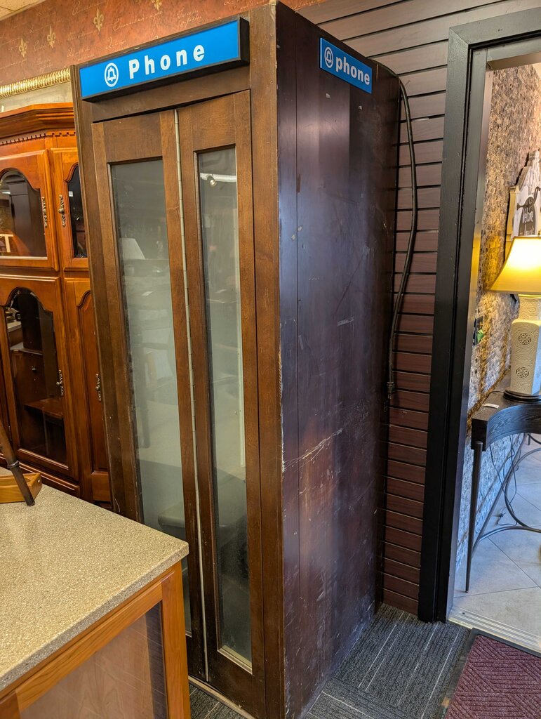 Vintage Phone Booth (pick up only, no delivery)